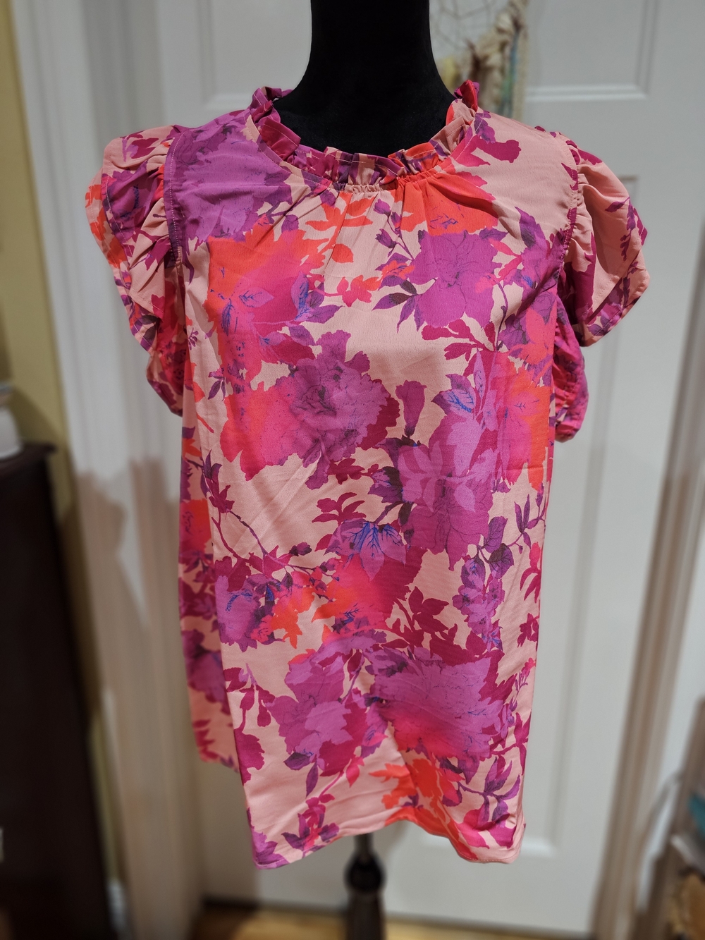 entro Pink Floral Ruffle Sleeve Blouse